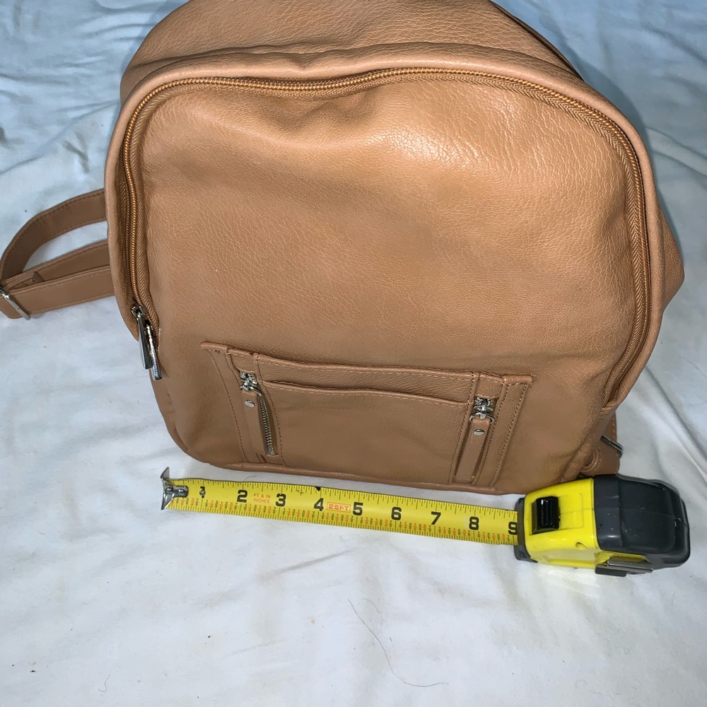 Express Backpack - Picture 3 of 6